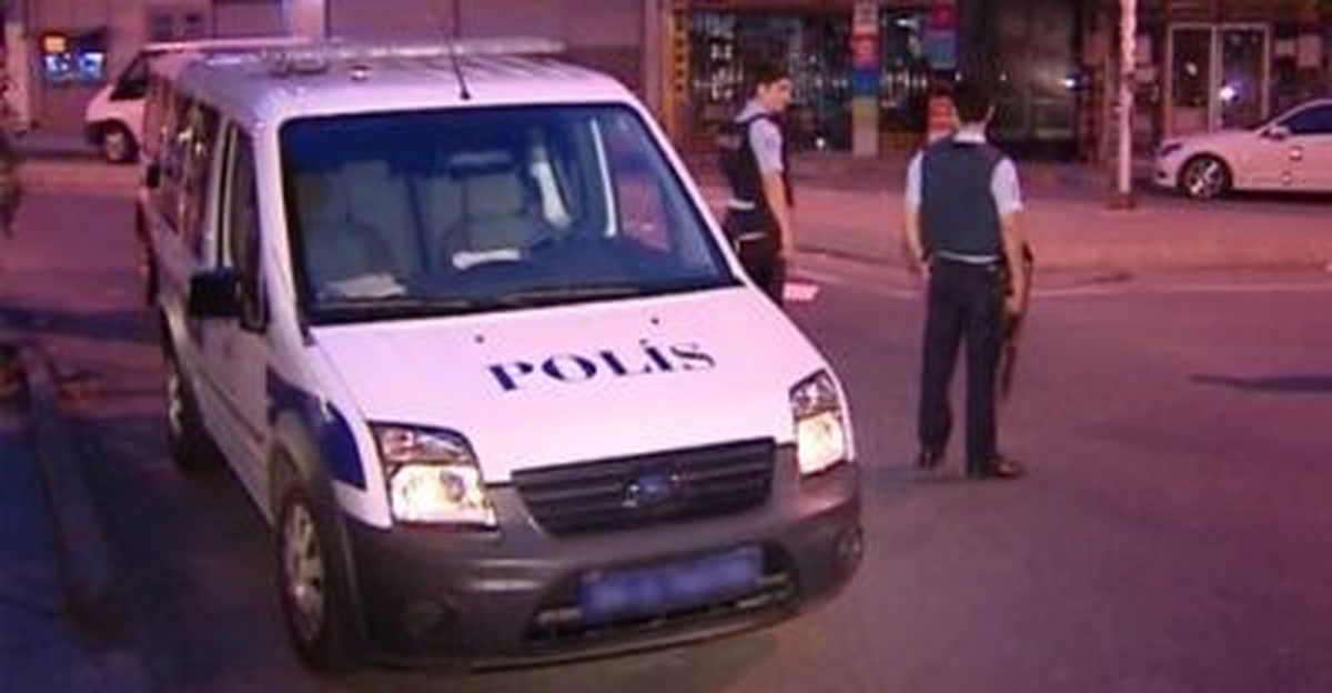 Polisin \'Dur\' İhtarına Silahla Karşılık Verdi