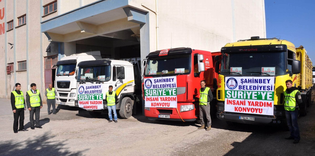 Şahinbey Belediyesi\'nden Suriye\'ye Un ve Ekmek Yardımı Yapılıyor