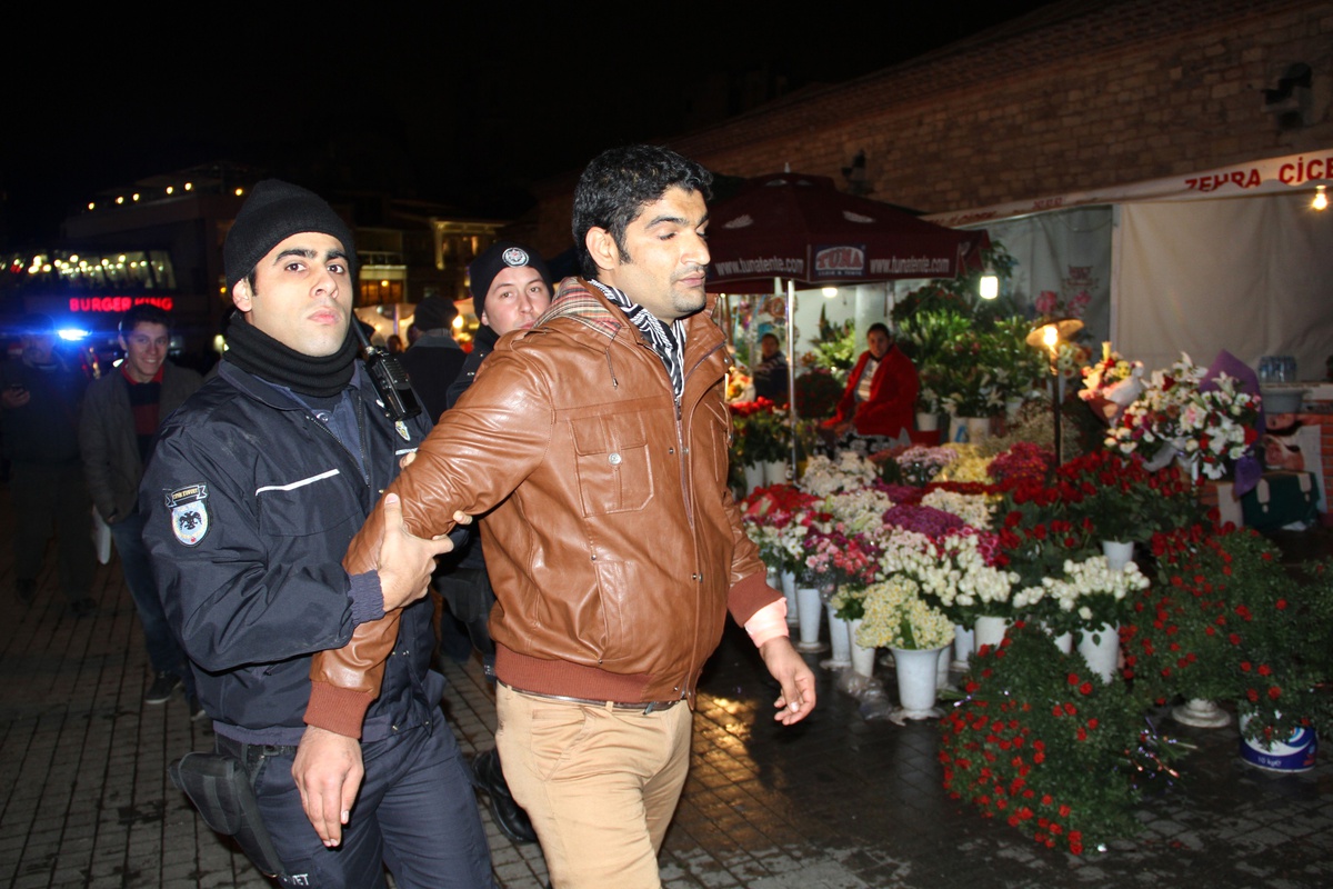 "Taciz Suçundan 6 Kişi Gözaltına Alındı"