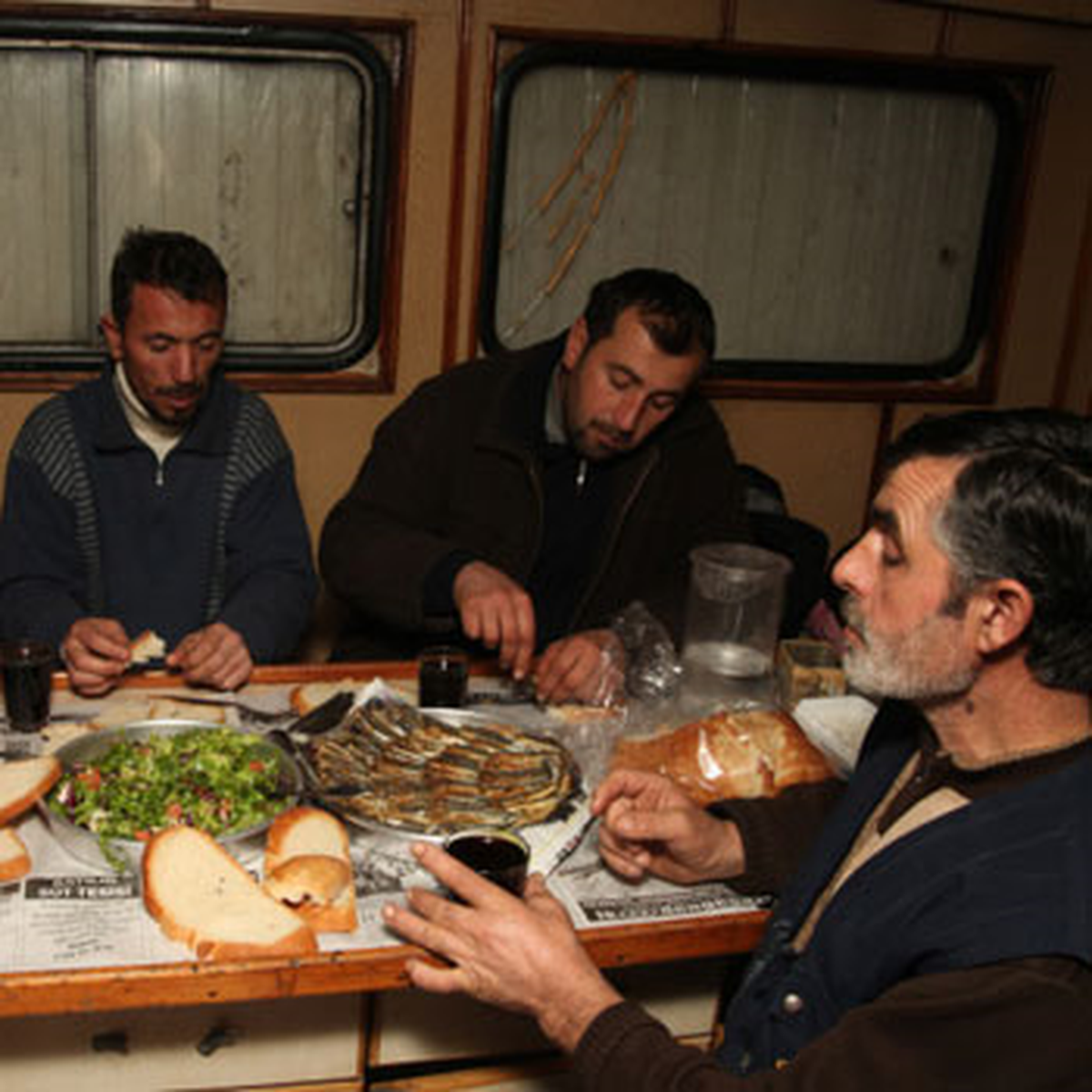 Yeni Yıla Denizde Girdiler