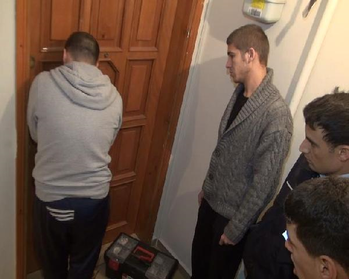 Yeni Yılda Sopayla Hırsız Nöbeti