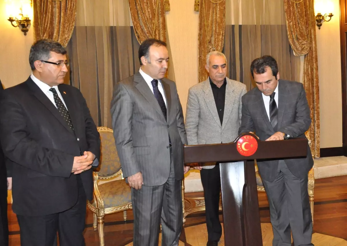 Antalya\'da Eğitime Hayırsever Katkısı