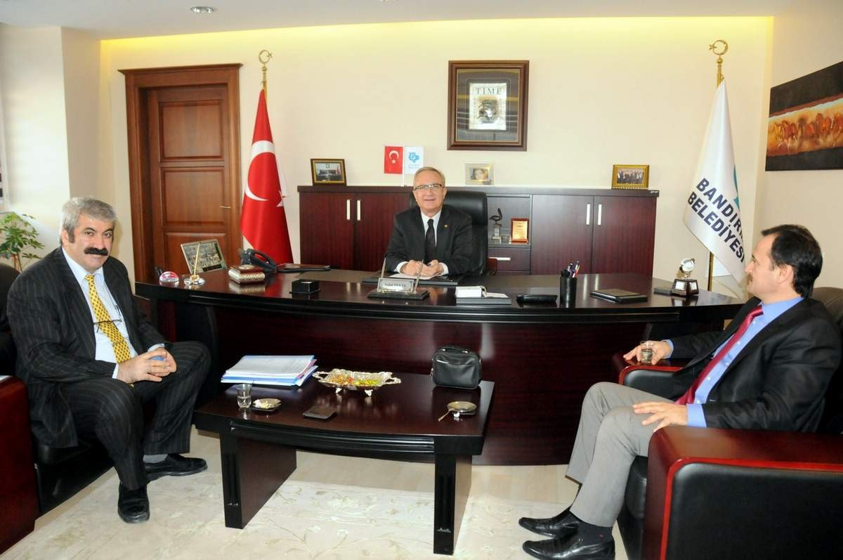 Bandırma Belediyesi\'nden Yaşlılara Ulaşım Jesti