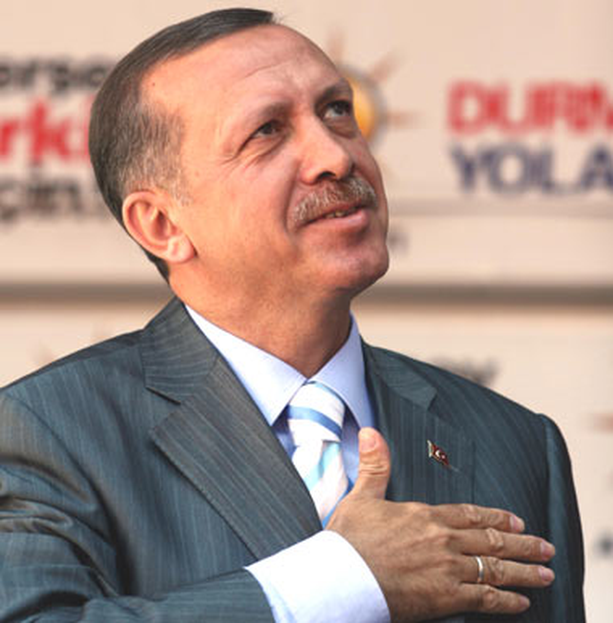 Başbakan Erdoğan : Aileleri Güçlü Kılmanın Yolu \'En Az 3 Çocuk\'