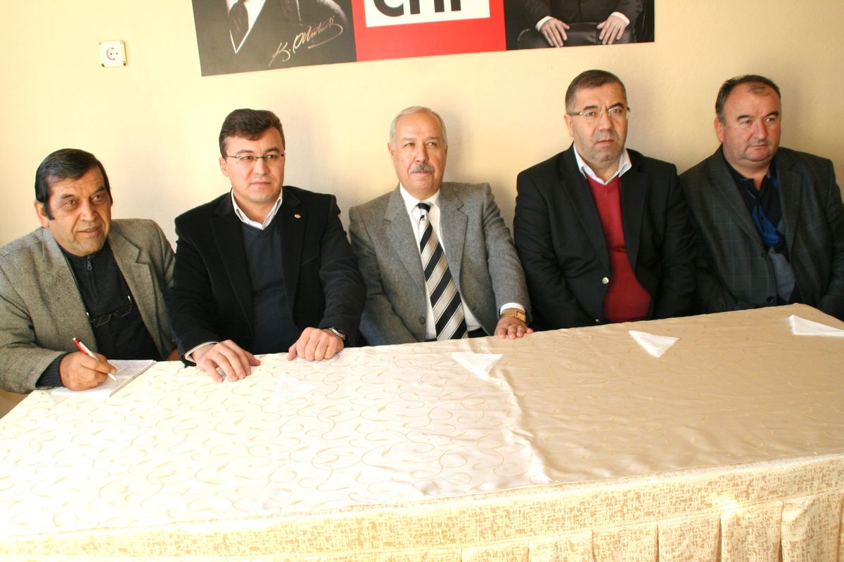 Başkan Akdemir\'den Devrek CHP\'ye Nezaket Ziyareti
