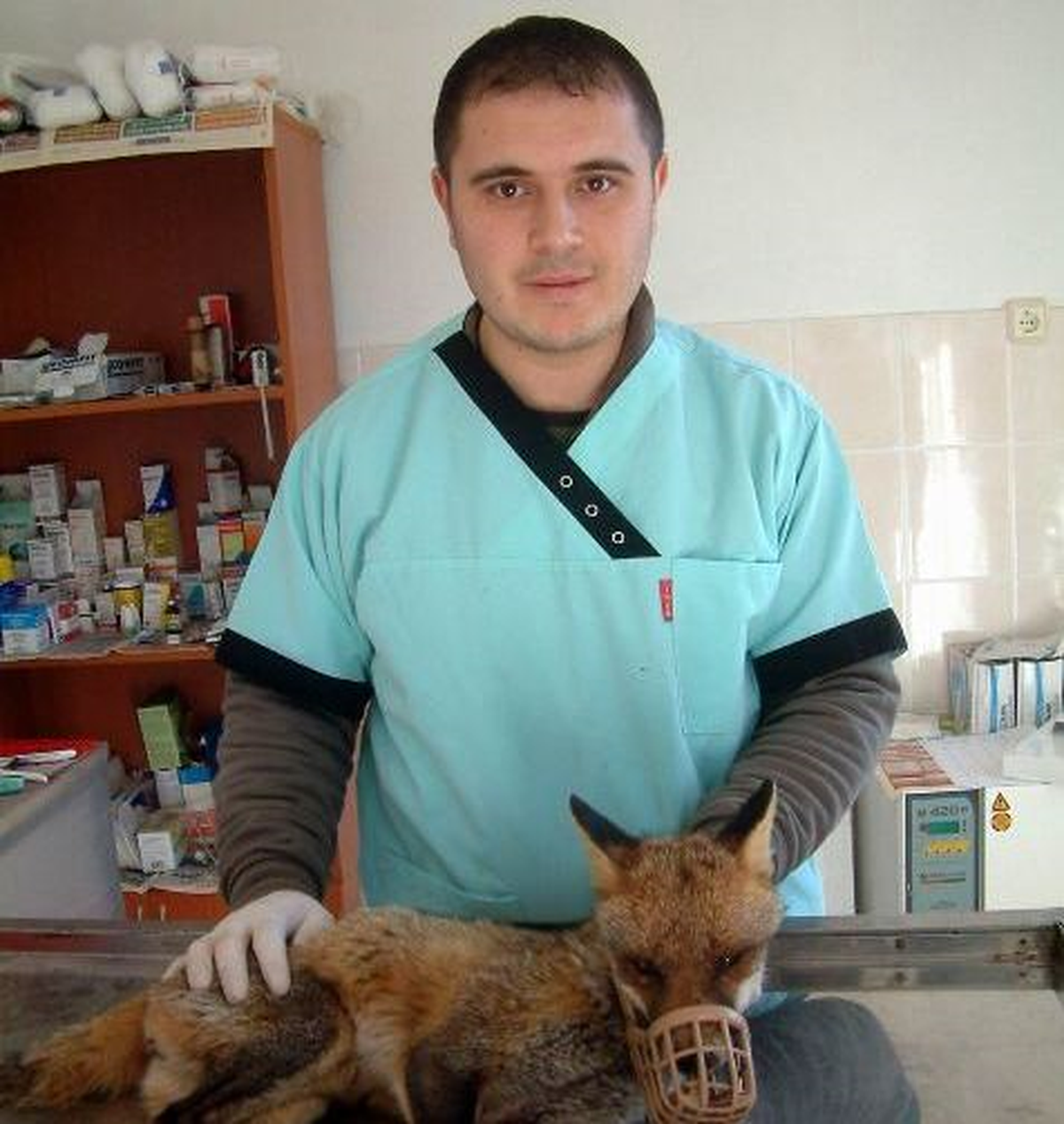 Burhaniye\'de Hüseyin Sazak Yılın Veterineri Seçildi