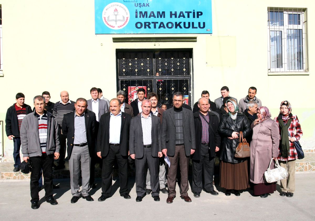 Eğitim Bir Sen\'den Kılık Kıyafet Açıklaması