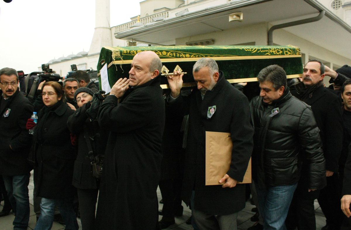 Gazeteci Ümit Enginsoy Uğurlandı