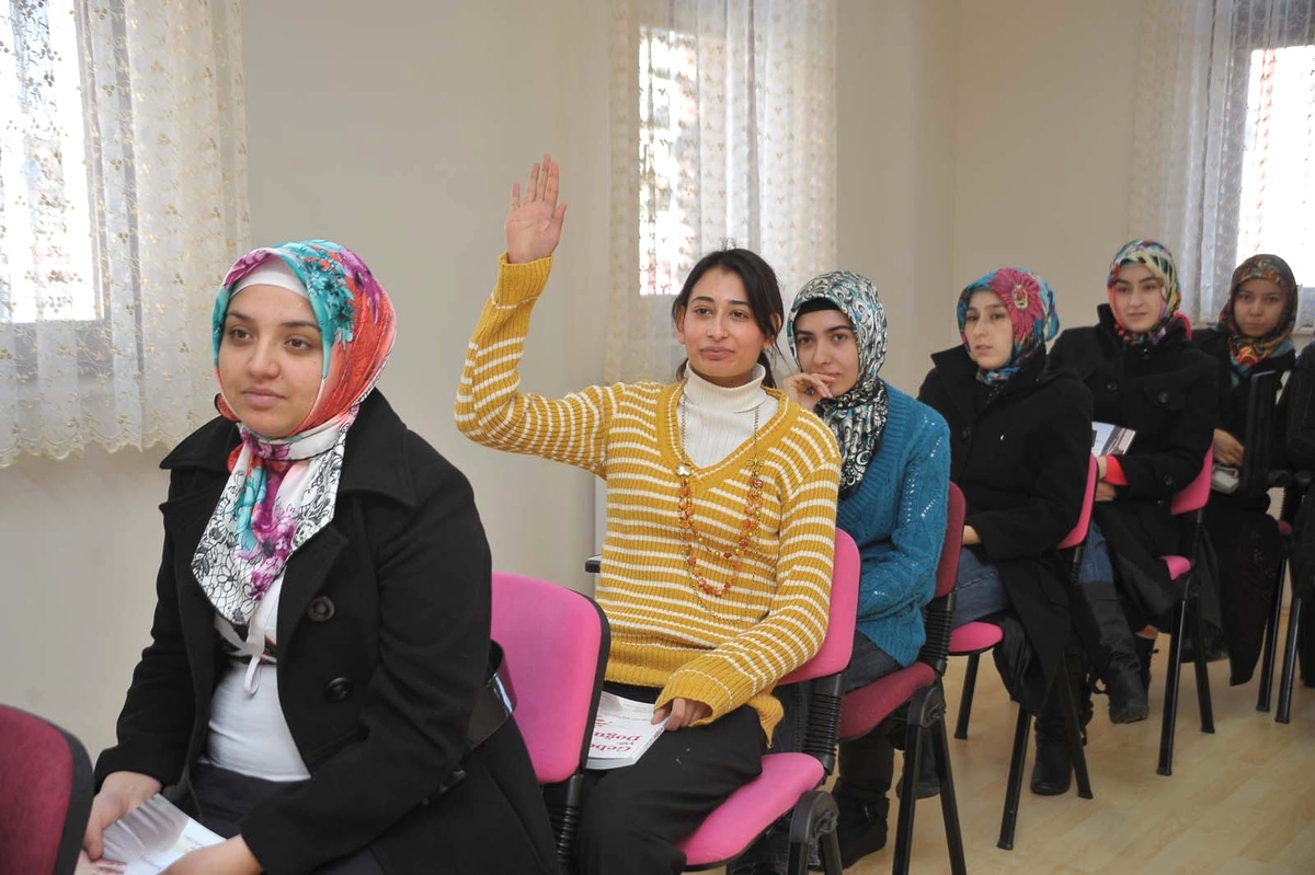 Gebelik Okulu Projesi\'nde Sertifikalar Sahiplerini Buldu