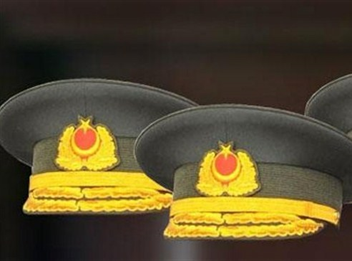 General Sayısı 16 Azaldı