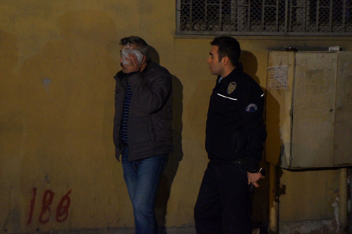 Hırsız Sanılan Polise Dayak