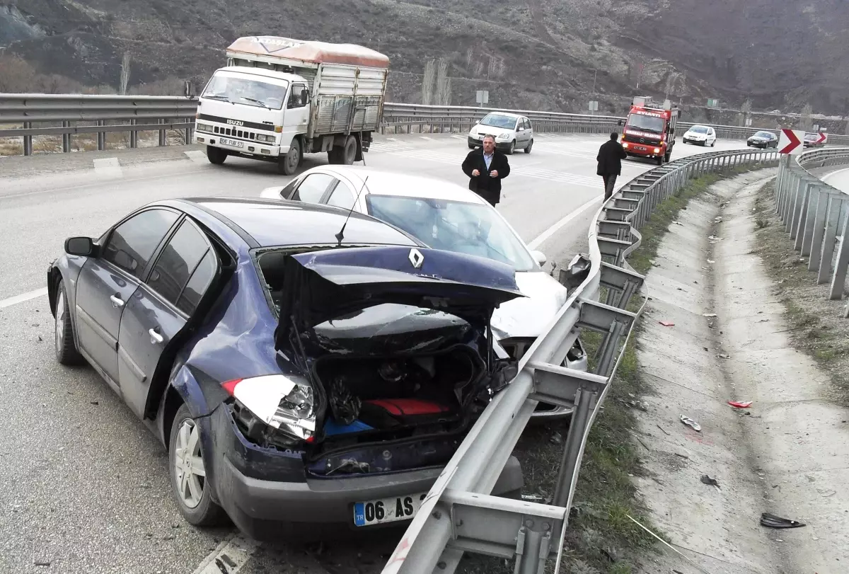 Kırıkkale\'de Trafik Kazası: 4 Yaralı