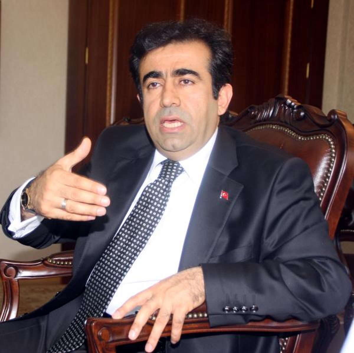Mersin Valisi Güzeloğlu, Mtosb Başkanlığı Görevinden Ayrıldı