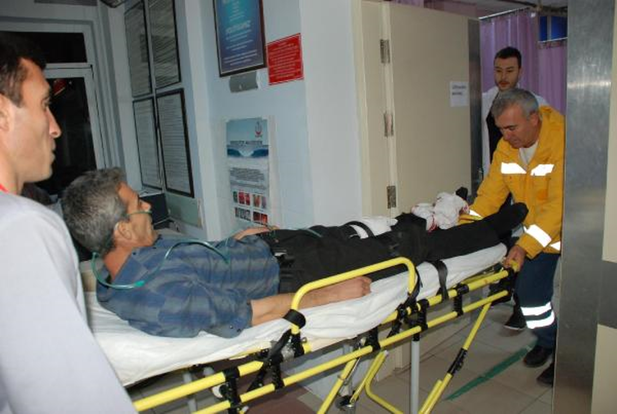 Müşteriye Sinirlendi, Kendini Yaraladı