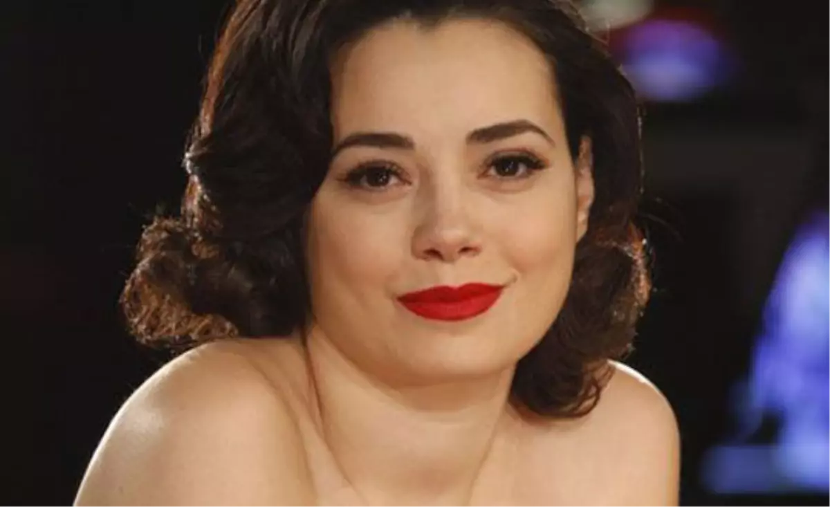 Özgü Namal\'ın Dizisinin Adı Değişti