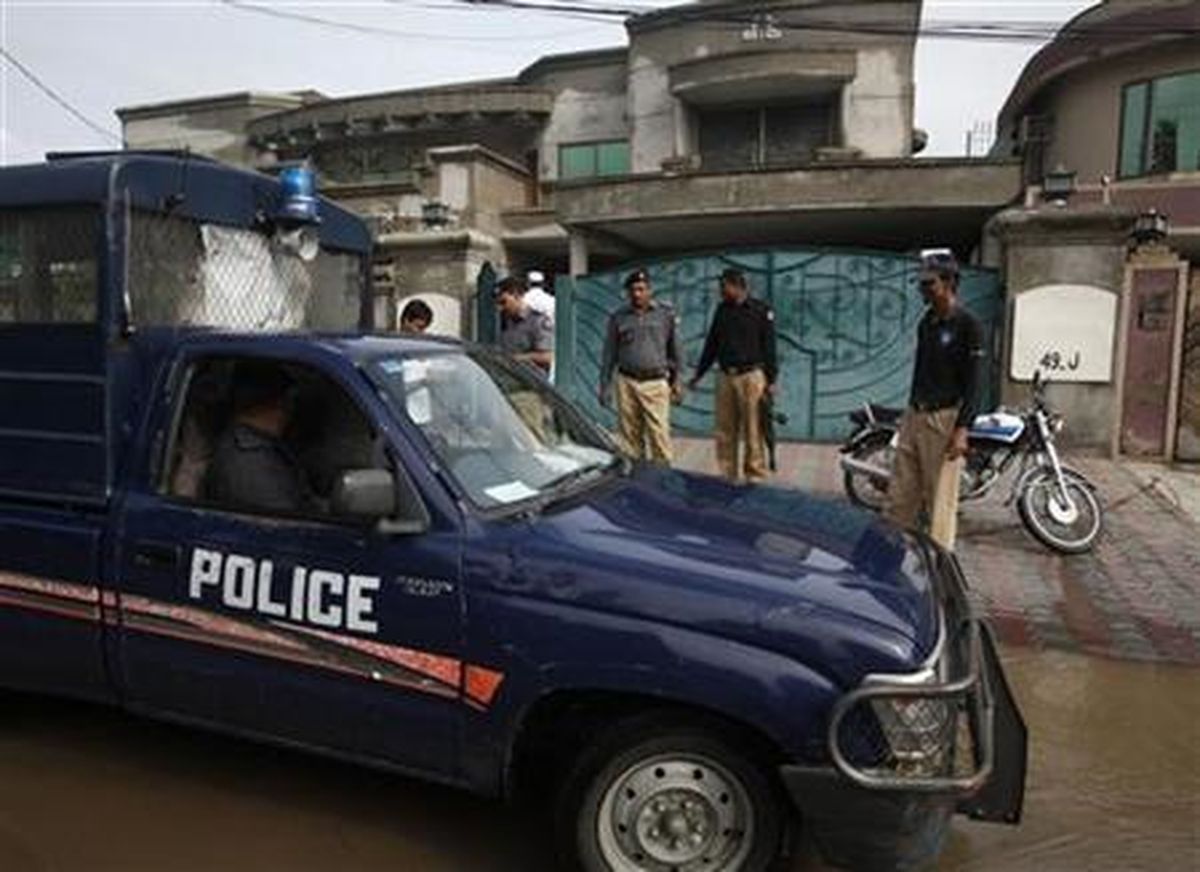 Pakistan\'da 7 Polis Kaçırıldı