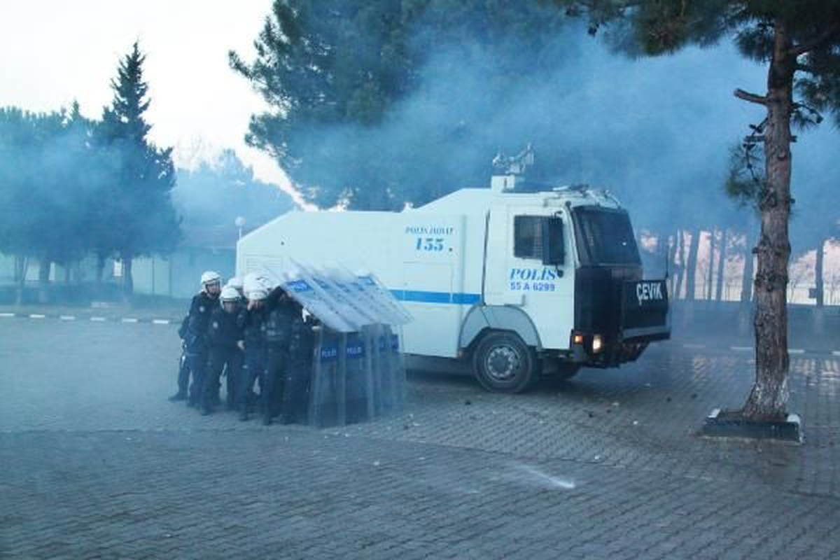 Samsun\'da Molotoflu, Biber Gazlı Tatbikat