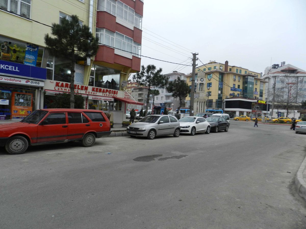 Uğur Mumcu Caddesi Genişletiliyor