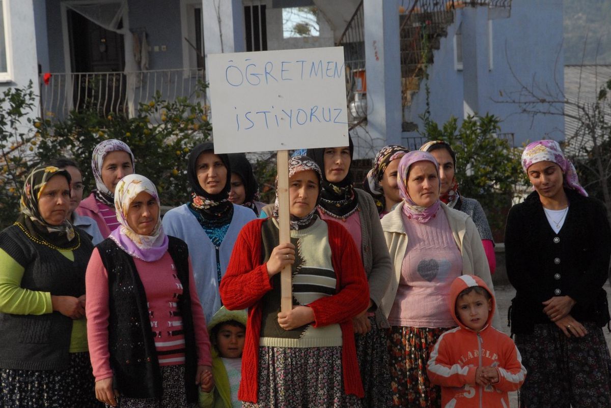 Velilerden Öğretmen Eylemi