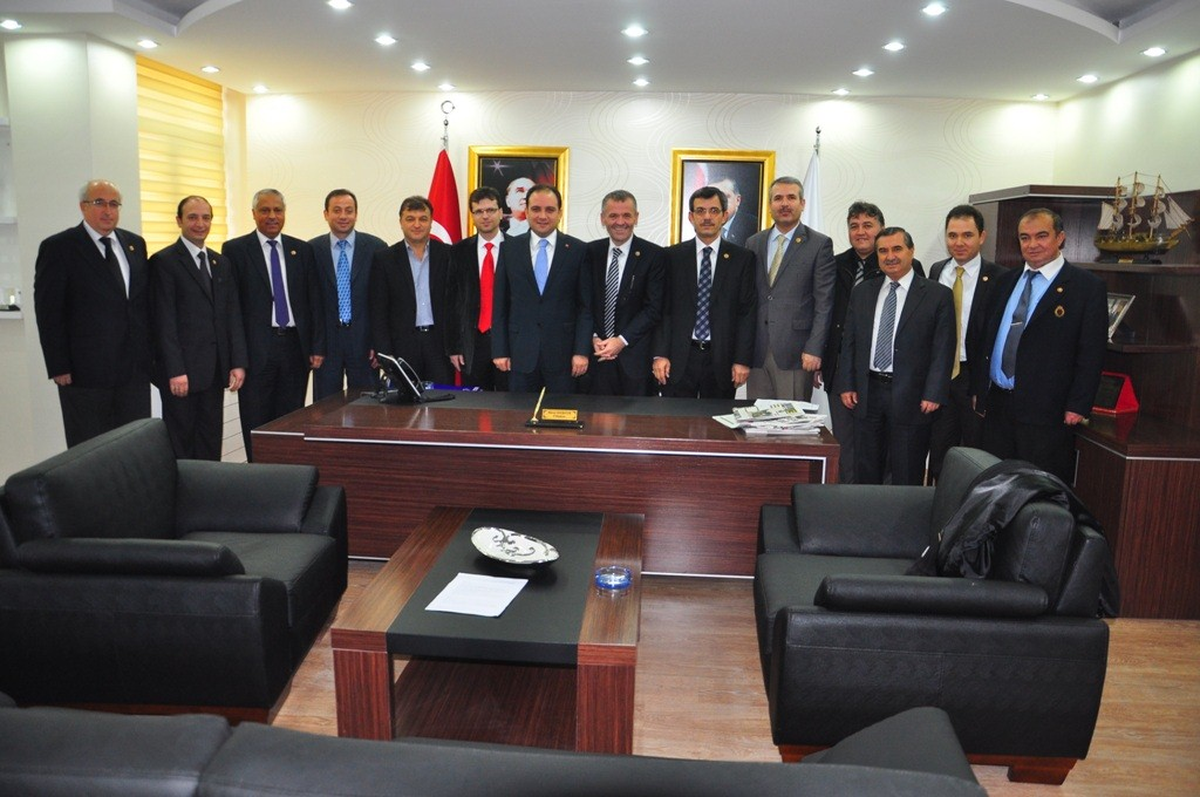 AK Parti\'li Baybatur, İgm Grubu ile Biraraya Geldi