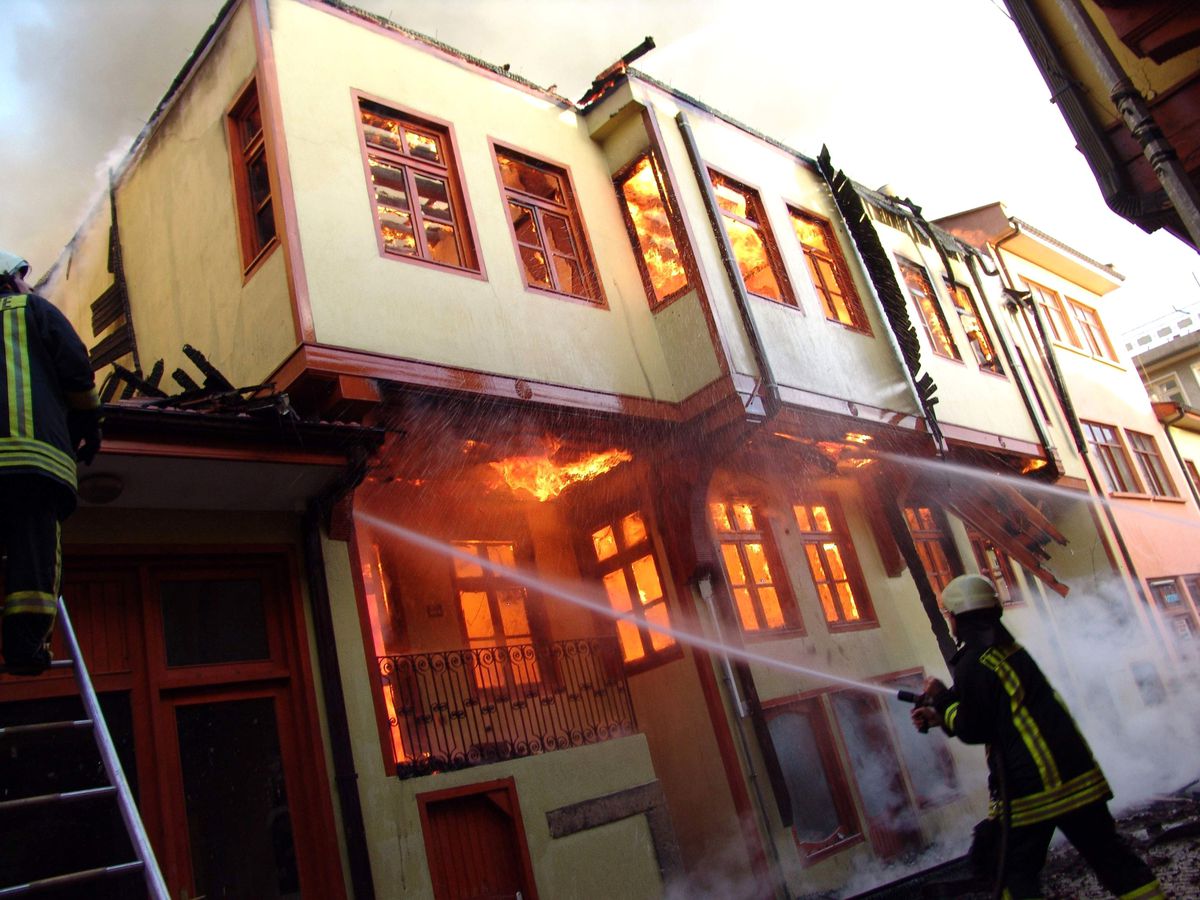 Akşehir İtfaiyesi 2012\'de 347 Yangına Müdahale Etti