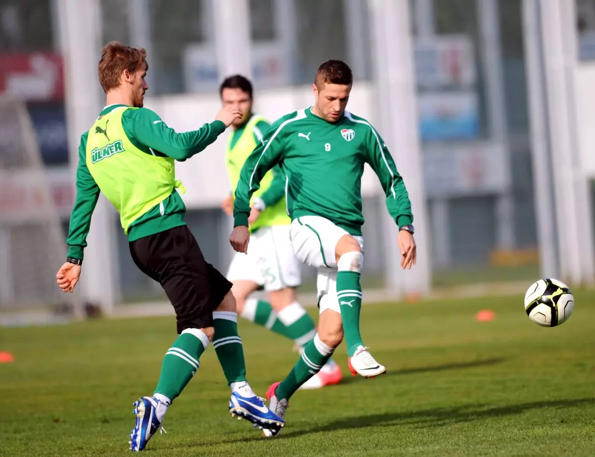 Bursaspor\'da, İkinci Yarı Hazırlıkları