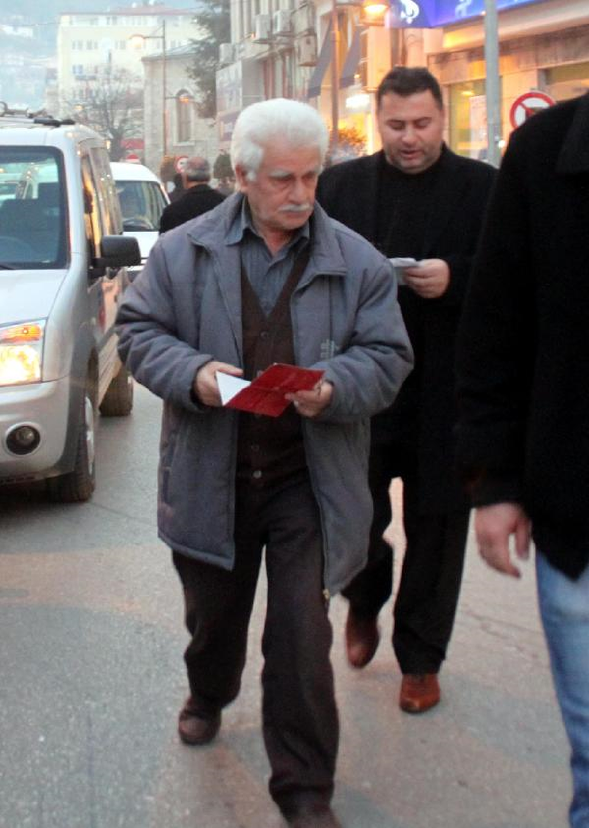 Dolandırıcıların Hesabına Yatırılan 5 Bin TL Son Anda Bloke Edildi