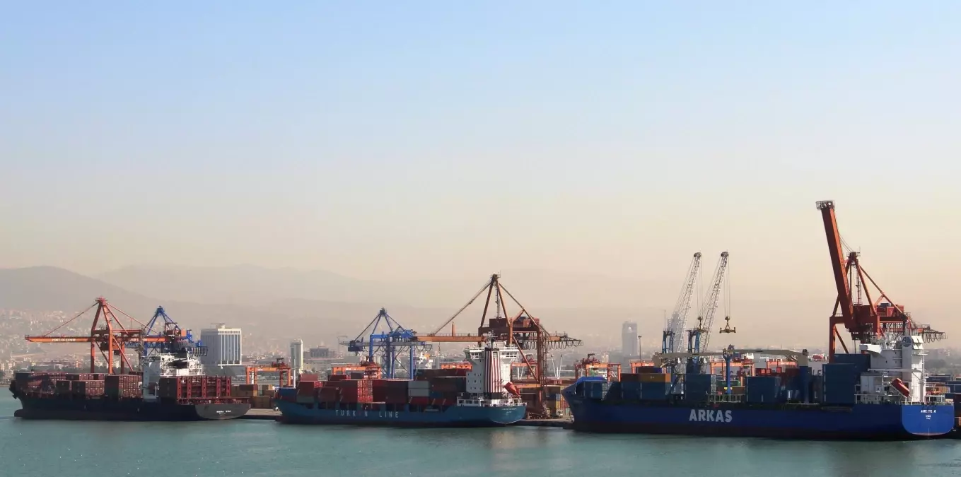 Ege 2012'yi 11,4 Milyar Dolar İhracatla Tamamladı