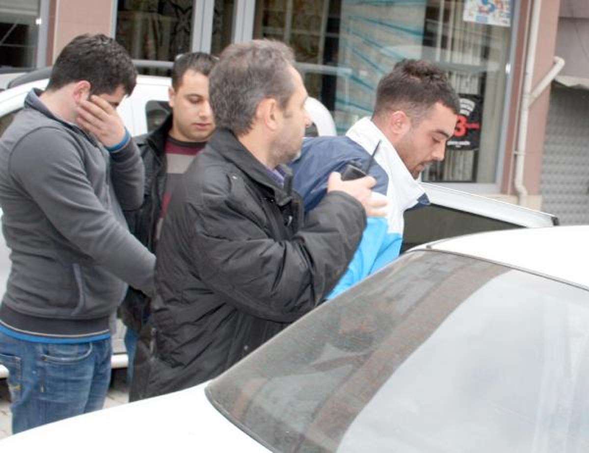 Kiralık Otomobille Soyguna Çıkmışlar