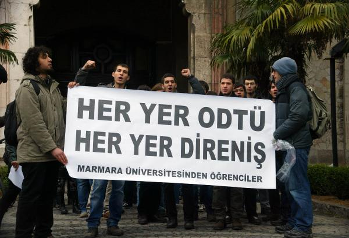 Marmara Üniversitesi\'nde ODTÜ Protestosu