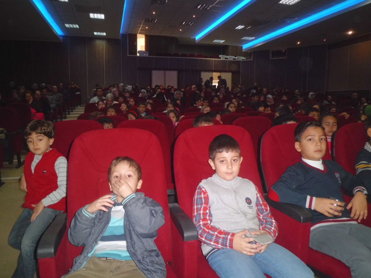 Nazillili Minikler \'Mikrobistan\'ı Beğendi
