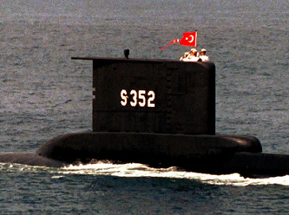 Savunma Sanayii İcra Kurulu Toplantısında, Denizaltı Savunma Harbi ve Keşif Karakol Gemisi Projesi...
