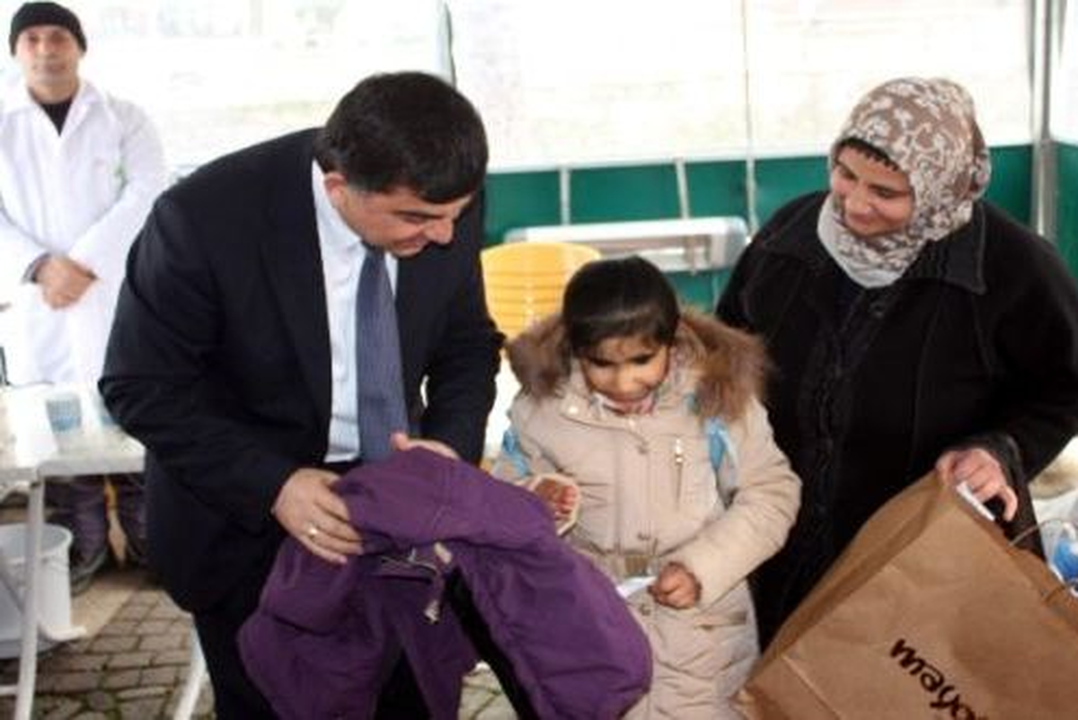 "Suriyeli Kardeşlerimiz Üşümesin"