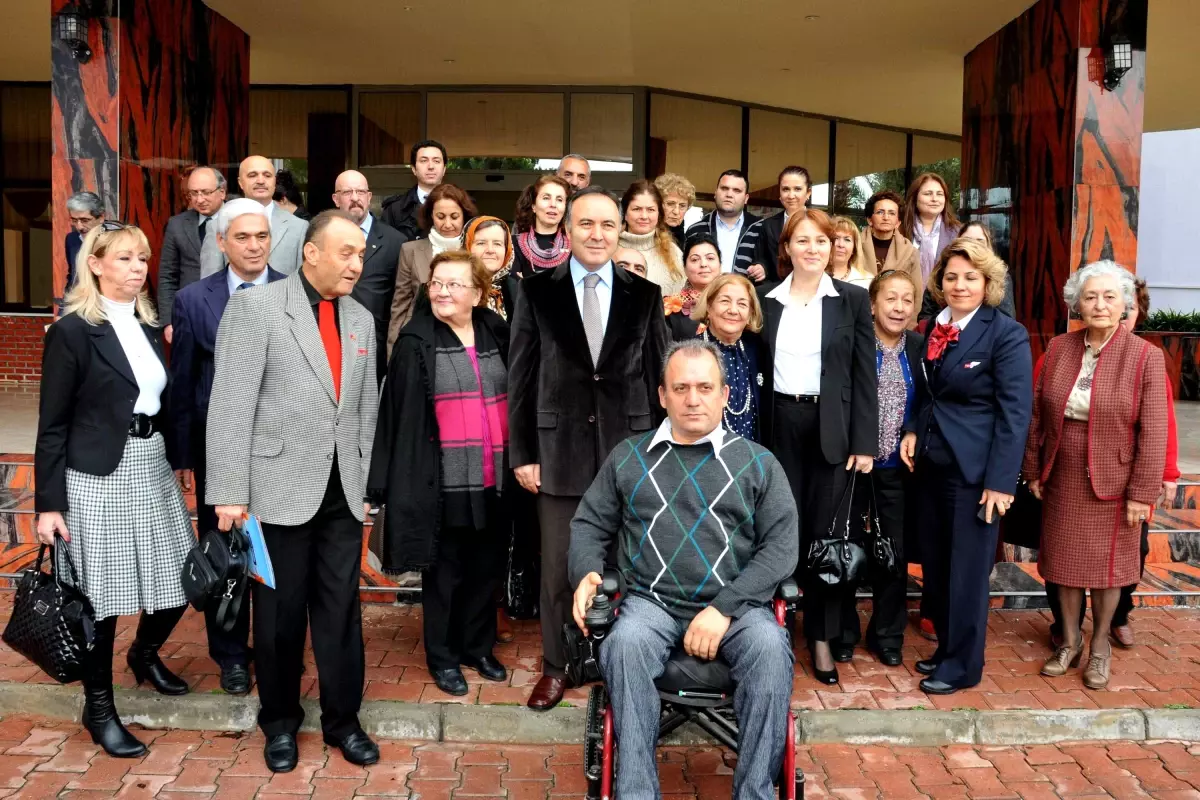 Vali Altıparmak Stk Başkanları ile Bir Araya Geldi