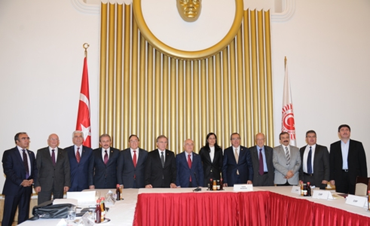 Anayasa Uzlaşma Komisyonu