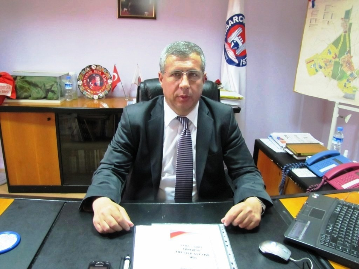 İlçedeki Tek Fizik Öğretmeninin Tayinine Tepki