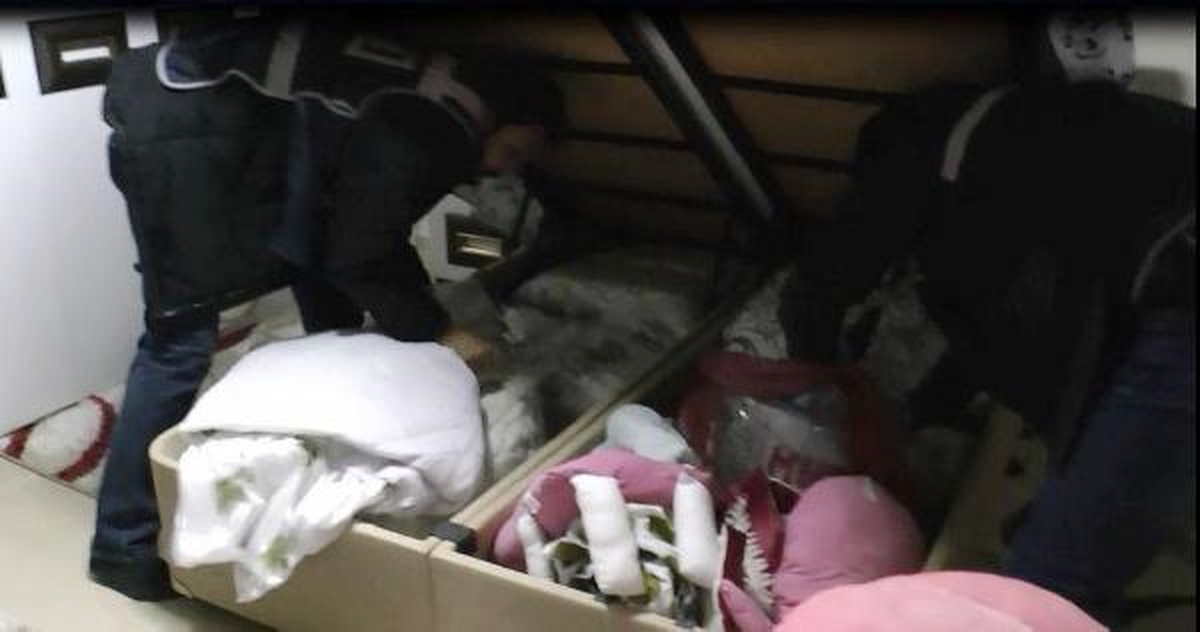 Et Yüklü Kamyonla Esrar Sevkiyatı