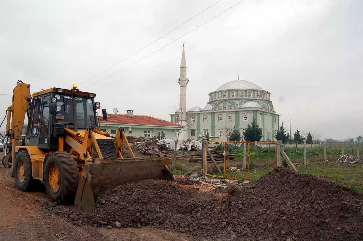 Gönen Belediyesi Çalışmalarını Sürdürüyor