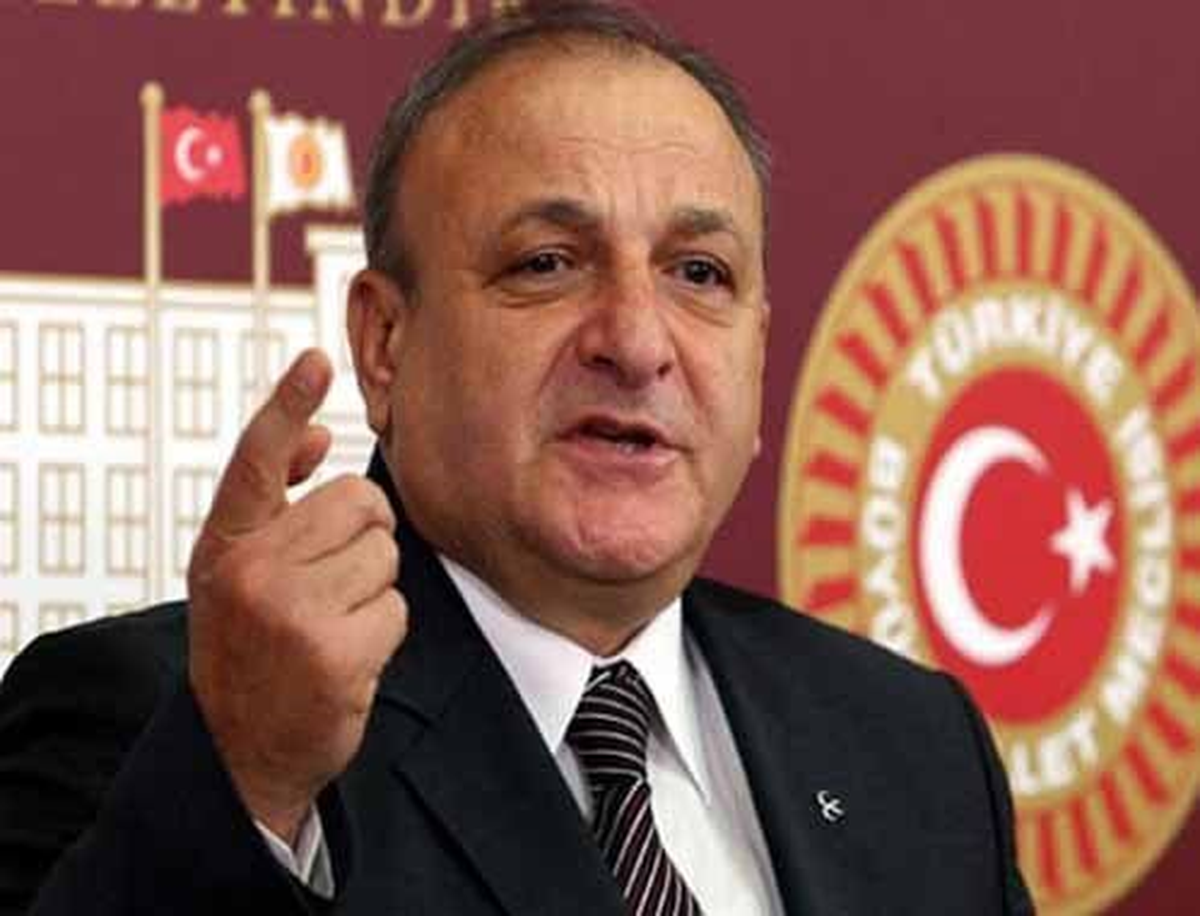 Mhp'li Vural: 'Ak Parti, Beyaz Bayrak Çekmiştir'