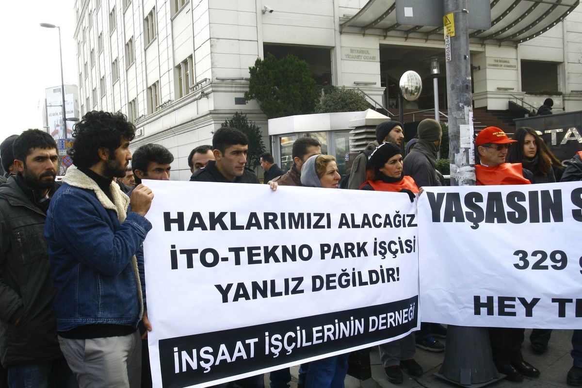 (Özel Haber) İşçiler Emniyet Amirini Tekmeledi