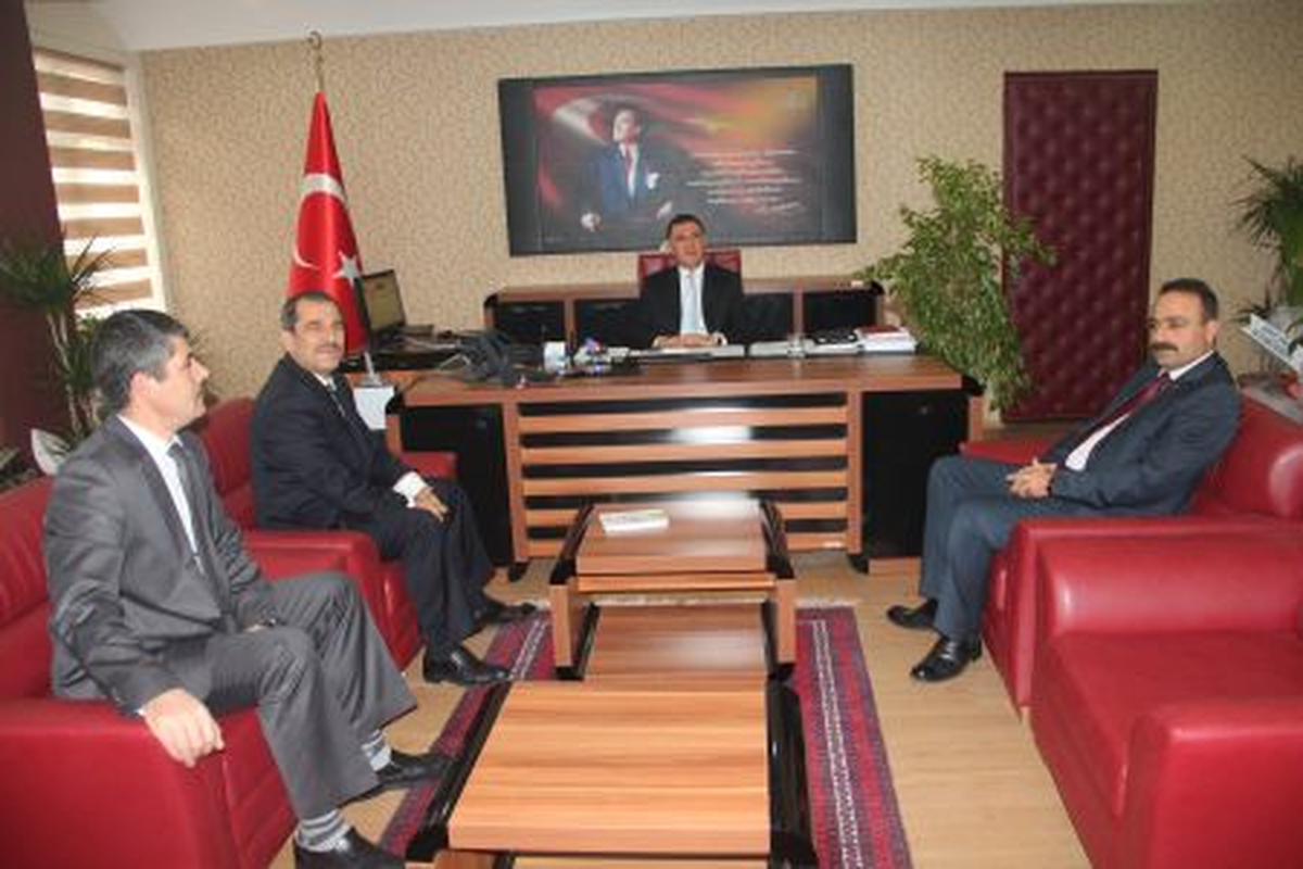 Sabri Caner\'e Makamında Ziyaret