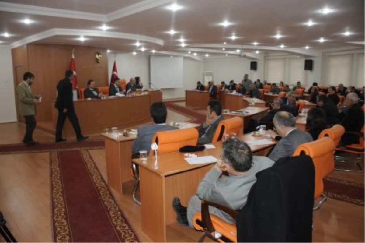 2013 Yılının İlk Meclisi Toplandı