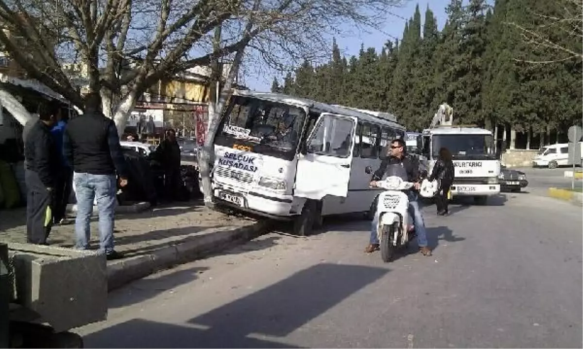 Freni Boşalan Minibüsün Çarptığı Yaya Öldü