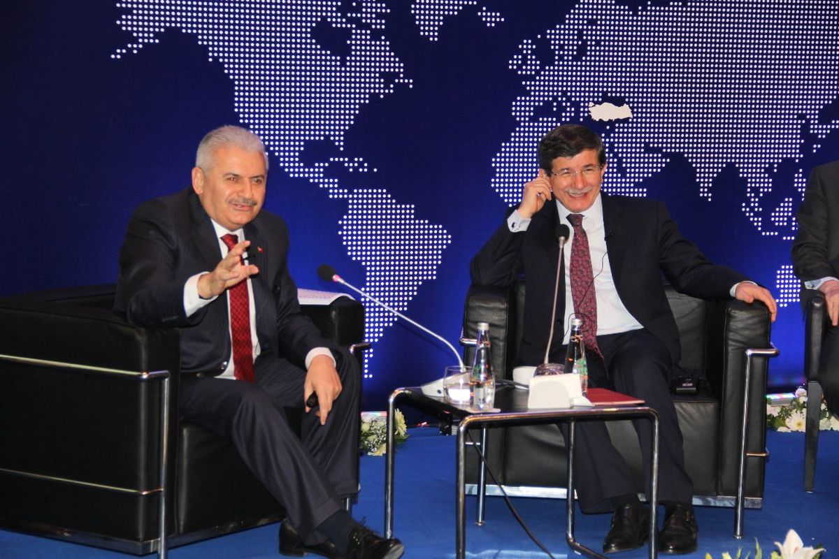 Bakan Yıldırım\'dan Stk\'lara \'Müzmin\' Benzetmesi