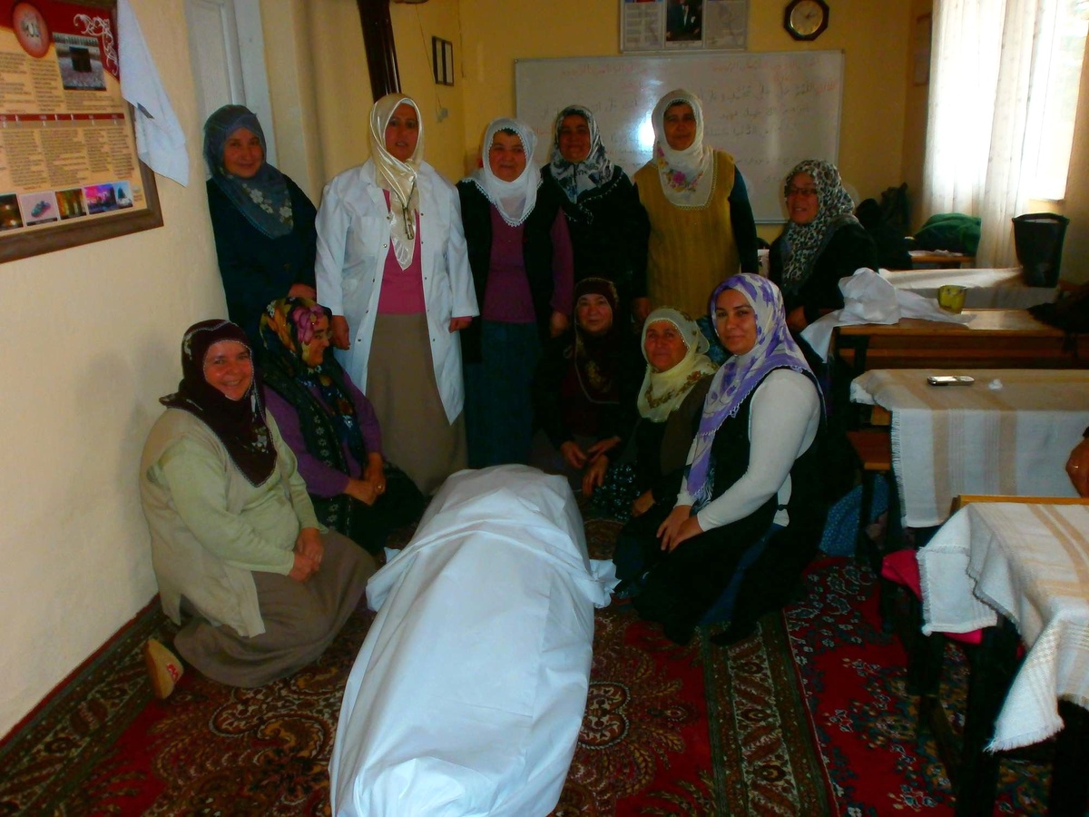 Bozdoğan\'da Kadınlara Yönelik "Cenaze Yıkama, Kefenleme ve Defin Kursu"