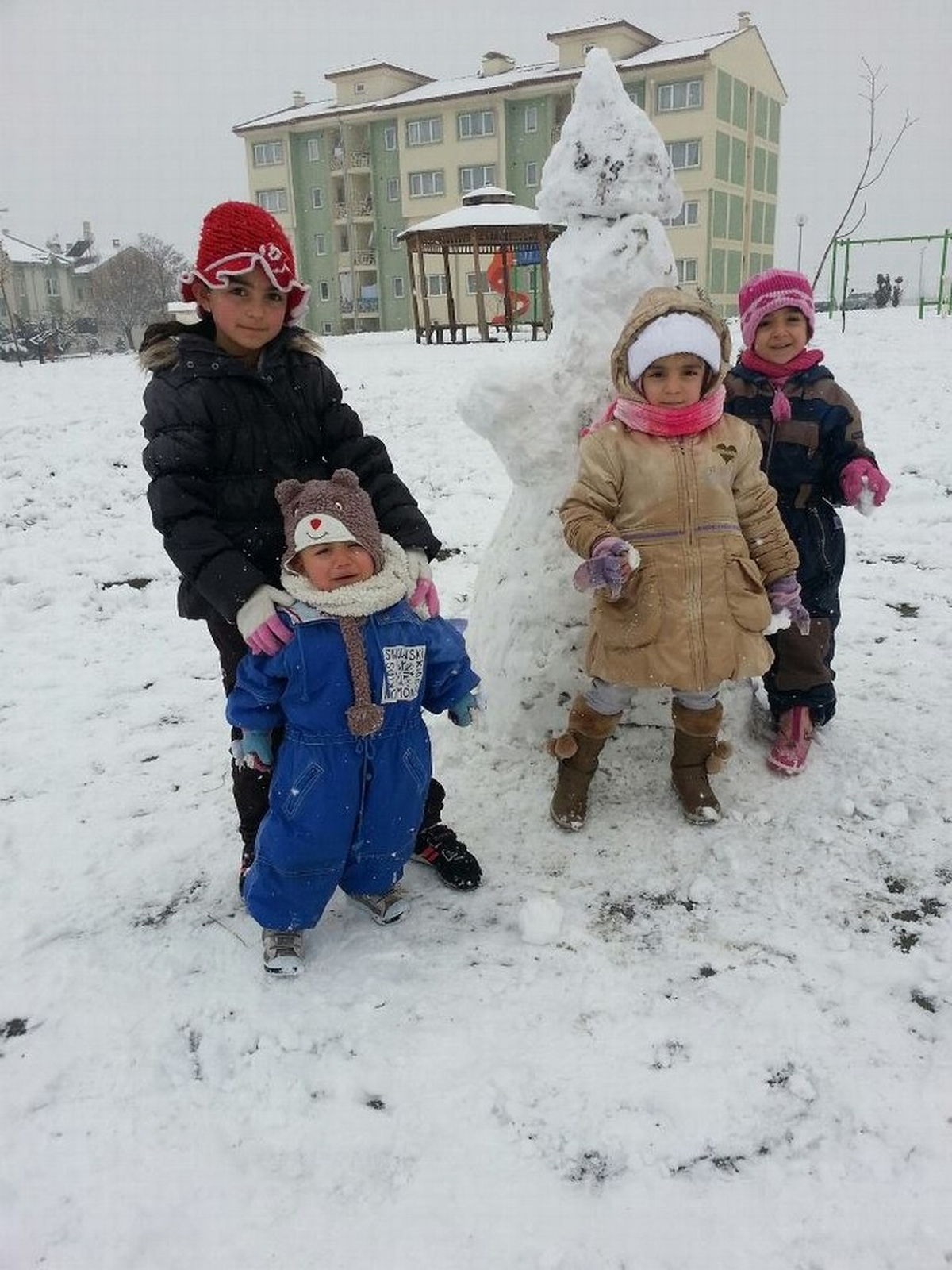 Çocukların Kar Keyfi