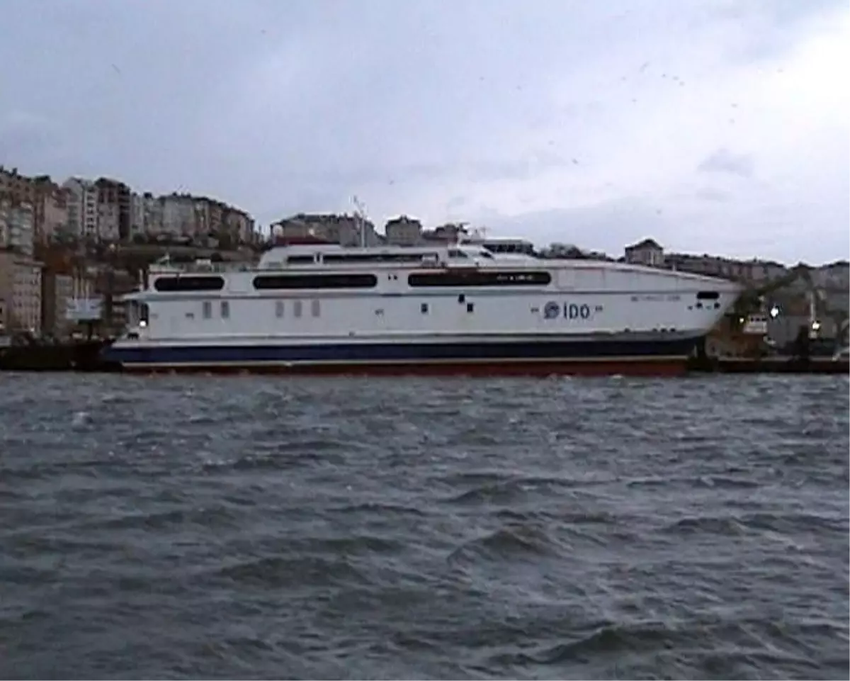 Deniz Otobüsü Seferleri İptal Edildi