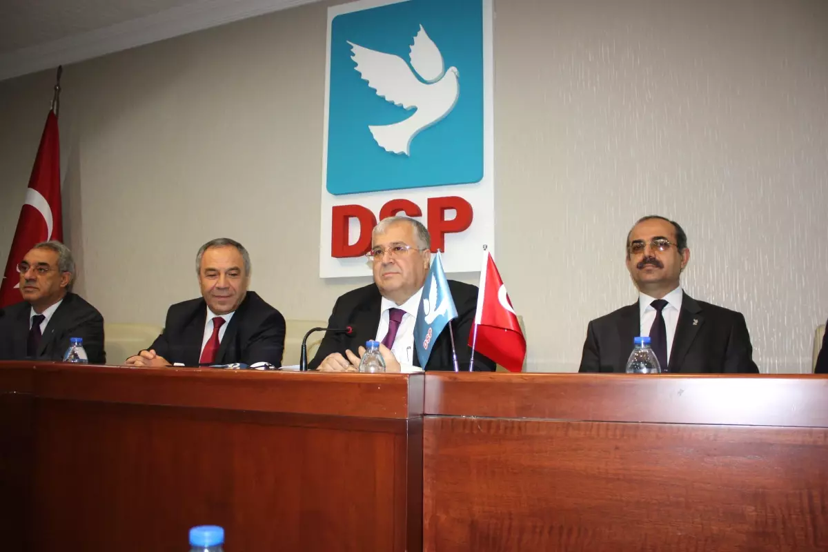 DSP Lideri Türker\'den 2012 Yılı Değerlendirmesi