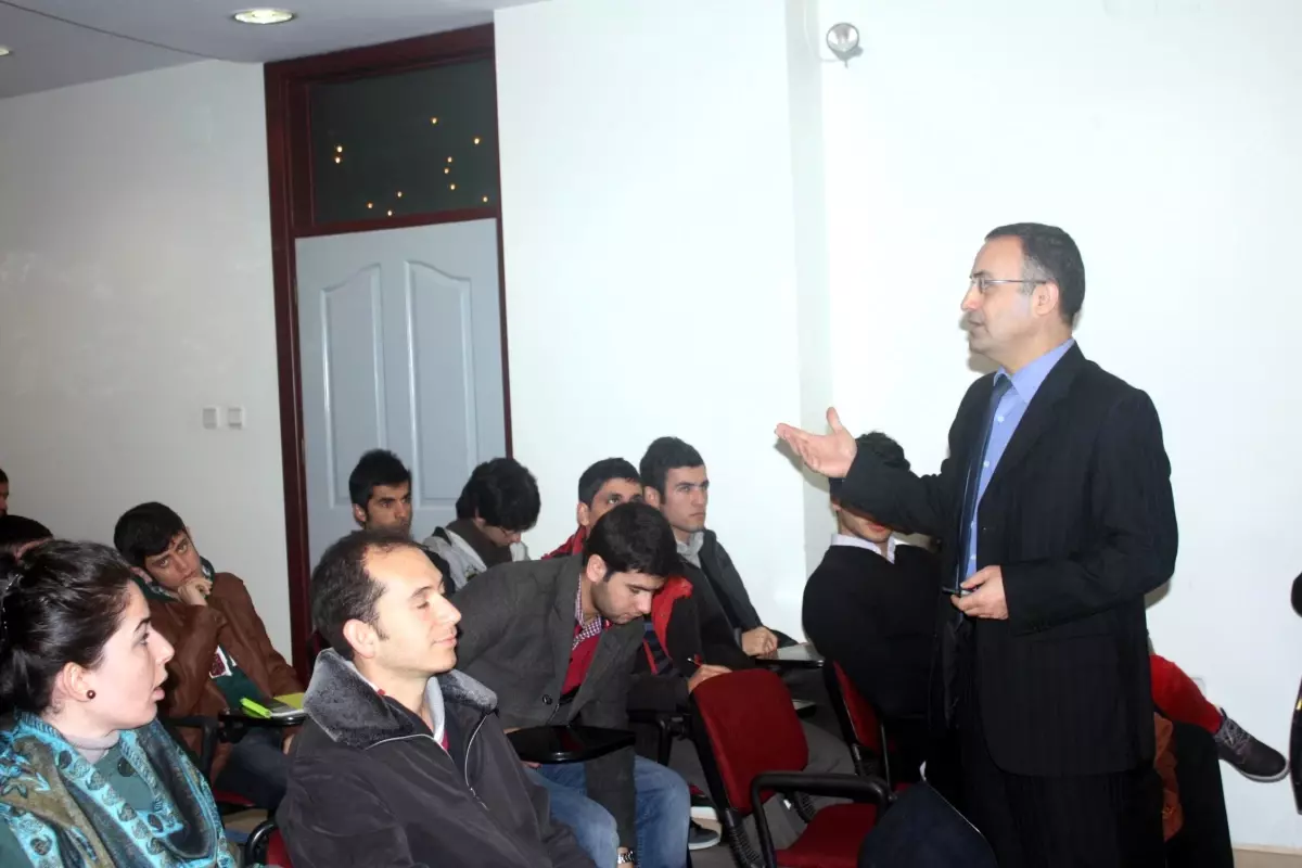 İnşaat Mühendisliği Öğrencilerine Kurs