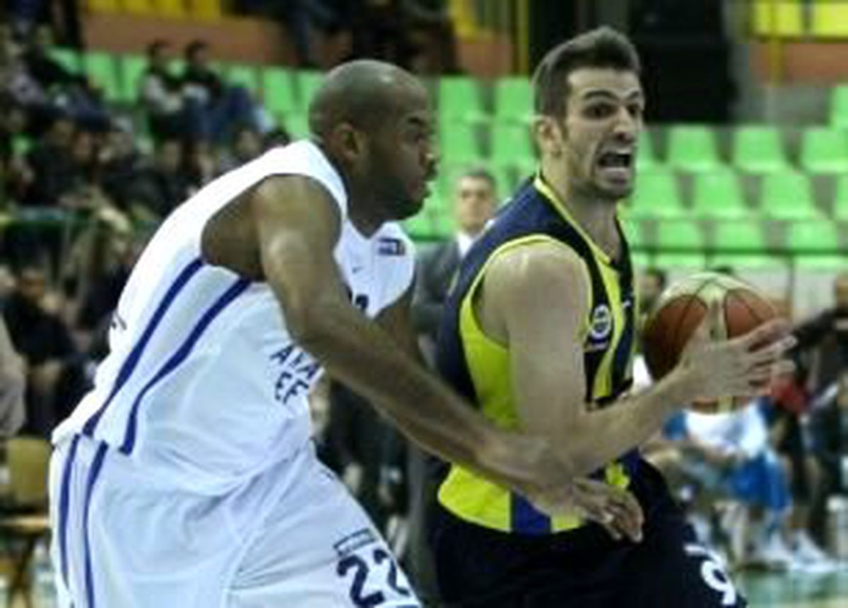 Anadolu Efes, F.Bahçe Ülker\'i Yıktı!